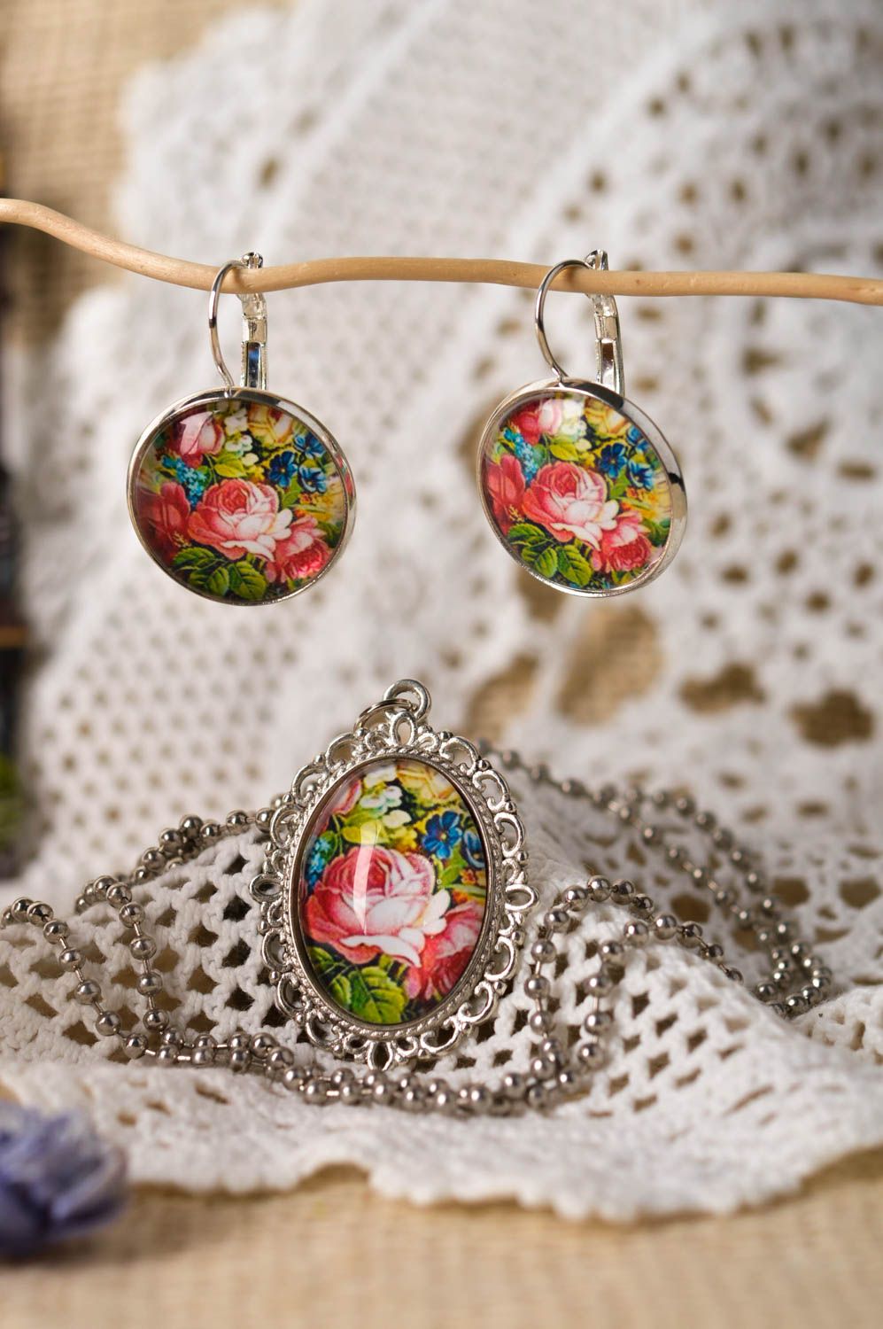 Handmade metal accessories stylish set of jewelry designer earrings and pendant photo 2