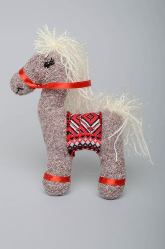 Imán de nevera con forma de caballito - MADEheart.com