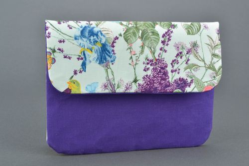 Handgemachte Handtasche Clutch aus Stoff Flieder - MADEheart.com