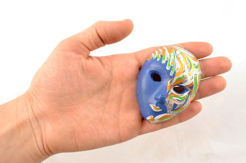 Maschera in argilla fatta a mano elemento decorativo dautore originale - MADEheart.com