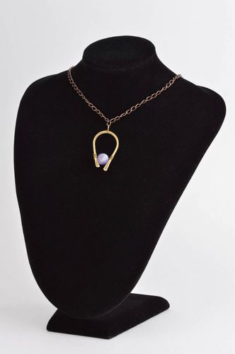 Pendentif laiton fait main Bijou laiton Accessoire mode design Cadeau femme - MADEheart.com