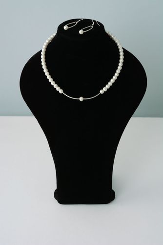 Set fatto a mano di orecchini collana e bracciale kit di accessori di perle - MADEheart.com