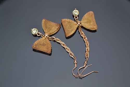 Pendientes artesanales con lazos - MADEheart.com