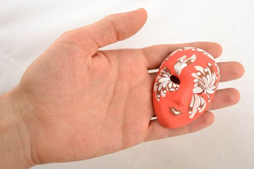 Interieur Maske Souvenir in Rot - MADEheart.com