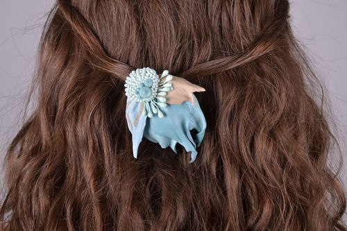 Grampo para cabelo azul feito à mão - MADEheart.com