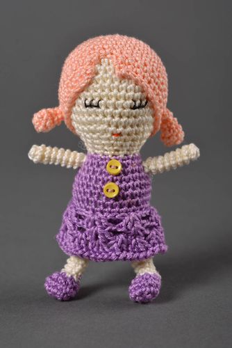 Handmade Designer Puppe Stoff Spielzeug gehäkelte Puppe Mädchen im Kleid - MADEheart.com