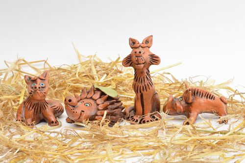 Handmade Keramik Figur Wohnzimmer Deko Figuren aus Ton Set von 4 Stück Tiere - MADEheart.com