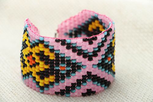 Wide beaded bracelet - MADEheart.com