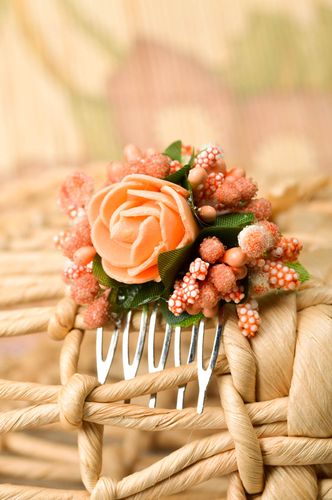 Haarkamm Frisur mit Blumen Schmuck handgemacht zarter Haar Schmuck für Mädchen - MADEheart.com