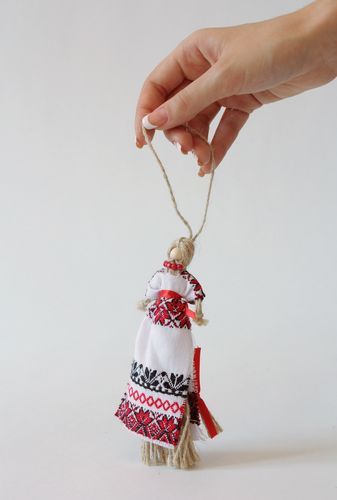 Handgemachte Puppe-Motanka Beregynja - MADEheart.com