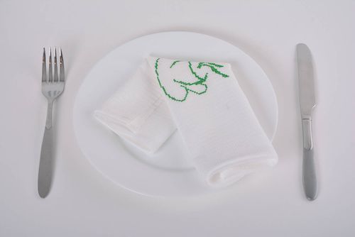 Tovagliolo ricamato a punto croce fatto a mano salvietta decorativa di cotone - MADEheart.com