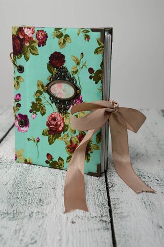 Handmade notebook Flowers - MADEheart.com