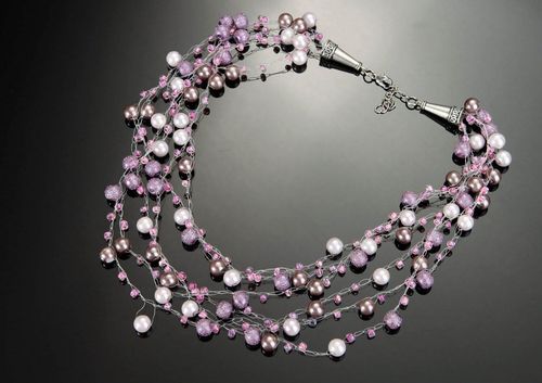 Necklace made of ceramic pearls - MADEheart.com