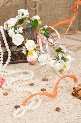 Beautiful handmade flower headband with white roses - MADEheart.com