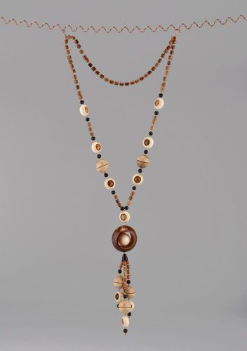 Wooden beaded necklace without clasps - MADEheart.com