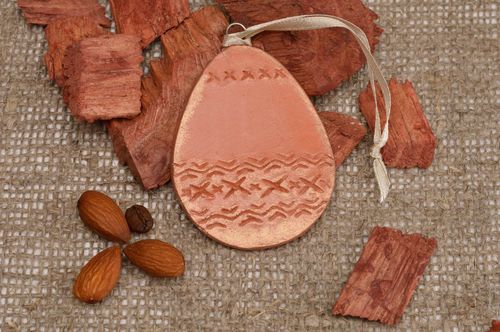 Déco à suspendre faite main Oeuf décoratif céramique à motifs Décoration maison - MADEheart.com