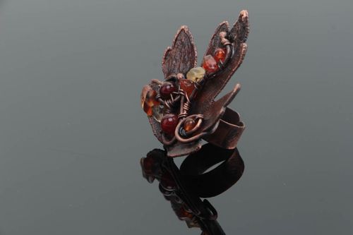 Красивое медное кольцо с сердоликом и листиком клена разъемное ручной работы - MADEheart.com