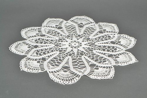 White crochet interior napkin - MADEheart.com