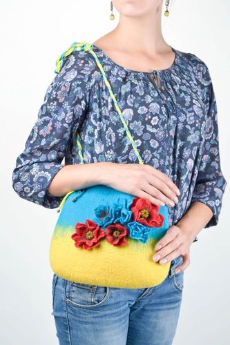 Sac en laine feutrée fait main Sac bandoulière avec pavots Cadeau femme - MADEheart.com
