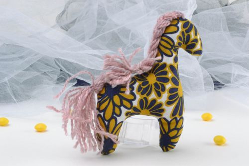 Cavallino di peluche fatto a mano pupazzo di peluche giocattolo di peluche - MADEheart.com