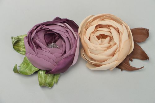 Handmade chiffon fabric brooches in the shape of lilac and cream flowers 2 items - MADEheart.com