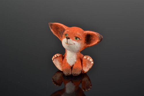 Estatueta pequena de argila Raposa - MADEheart.com