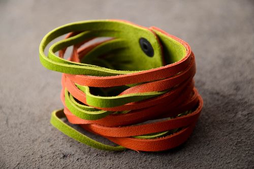 Orange grünes Damen Armband handmade Leder Schmuck Frauen Accessoire  - MADEheart.com