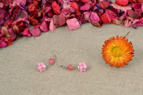 Pink polymer clay earrings - MADEheart.com