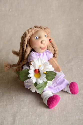 Juguete hecho a mano muñeca de tela peluche decorativo regalo original - MADEheart.com