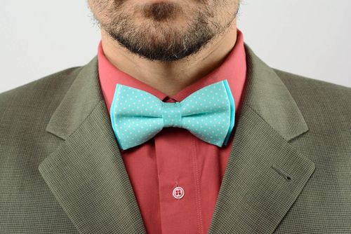 Gravata-borboleta feita à mão em bolinhas - MADEheart.com