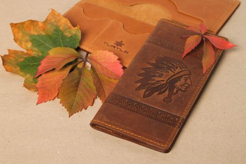 Stylish handmade leather wallet gentlemen only fashion trends gift ideas - MADEheart.com