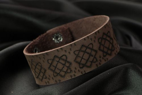 Bracelet fait main en cuir naturel  - MADEheart.com