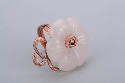 Ring made of copper and moonstone Stone Flower - MADEheart.com