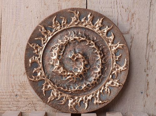 Deko Wandteller-Amulett Spirale - MADEheart.com