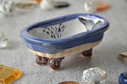 Statuette baignoire miniature en argile peinte faite main - MADEheart.com