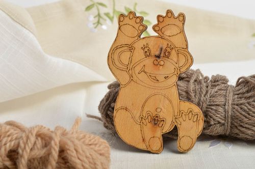Sujet à décorer en bois brut fait main figurine de singe plate pour serviettage - MADEheart.com