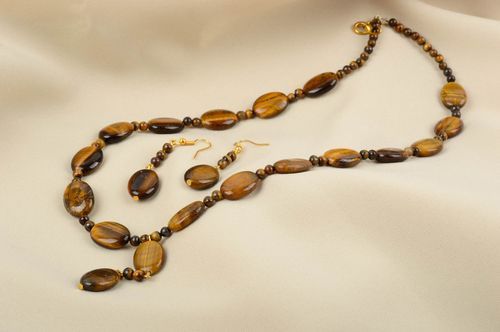 Ensemble bijoux Collier fait main Boucles doreilles pendantes œil-de-tigre - MADEheart.com