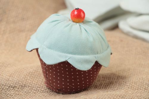 Beautiful handmade needle pillow in the form of beautiful cake home decor - MADEheart.com