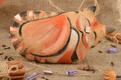 Juguete de tela de algodón decorativo artesanal aromatizado con forma de gata - MADEheart.com