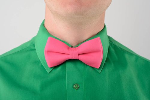 Pink bow tie made of gabardine - MADEheart.com