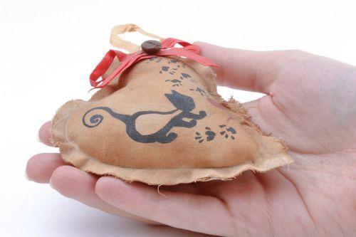 Interior decoration with coffee grains - MADEheart.com