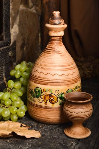 30 oz ceramic wine decanter with lid and 5 oz goblet 10, 2 lb - MADEheart.com
