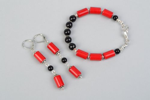 Handmade colorful natural stone jewelry set agate ad coral bracelet and earrings - MADEheart.com