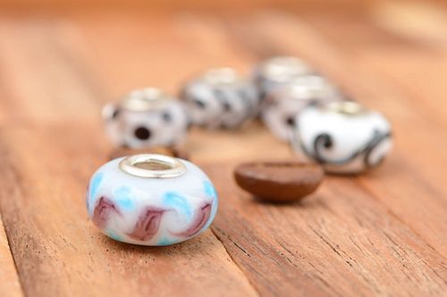 Handmade glass bead jewelry making ideas art and craft supplies gift ideas - MADEheart.com