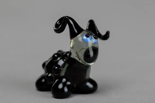 Figura artesanal de vidrio en la técnica de lampwork Cordero - MADEheart.com