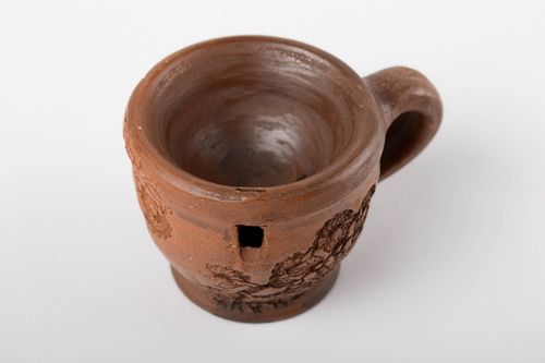 Taza pequeña hecha a mano color marrón utensilio de cocina vajilla original - MADEheart.com