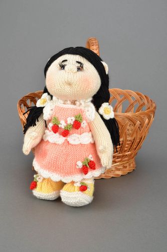 Designer doll Strawberry Girl - MADEheart.com