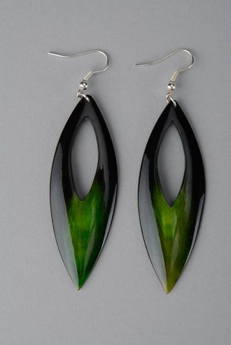 Earrings made ​​of horn Leaves - MADEheart.com