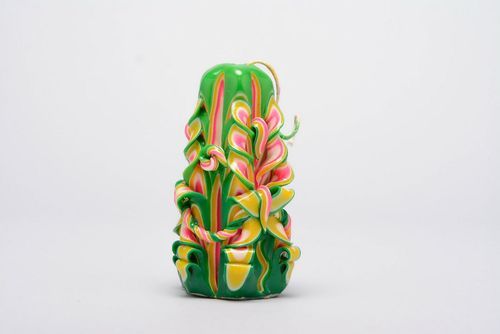 Green paraffin wax candle - MADEheart.com