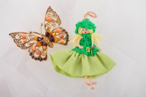 Брошь ручной работы текстильная брошь кукла авторское украшение из хлопка - MADEheart.com